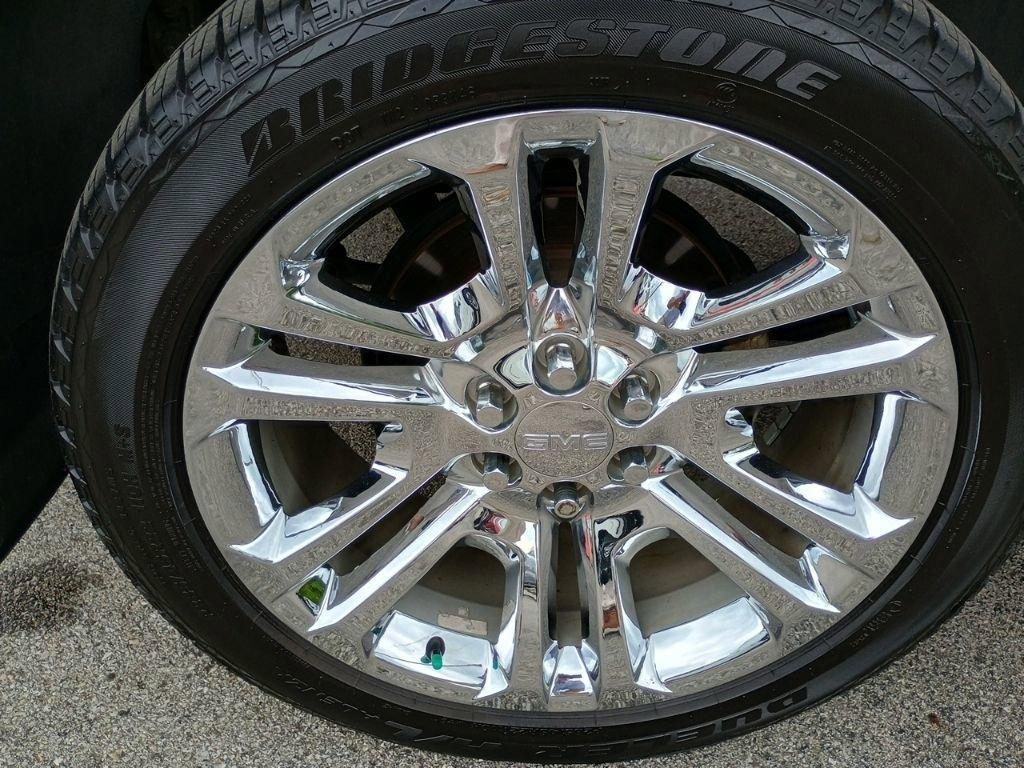 used 2020 GMC Yukon car, priced at $27,981
