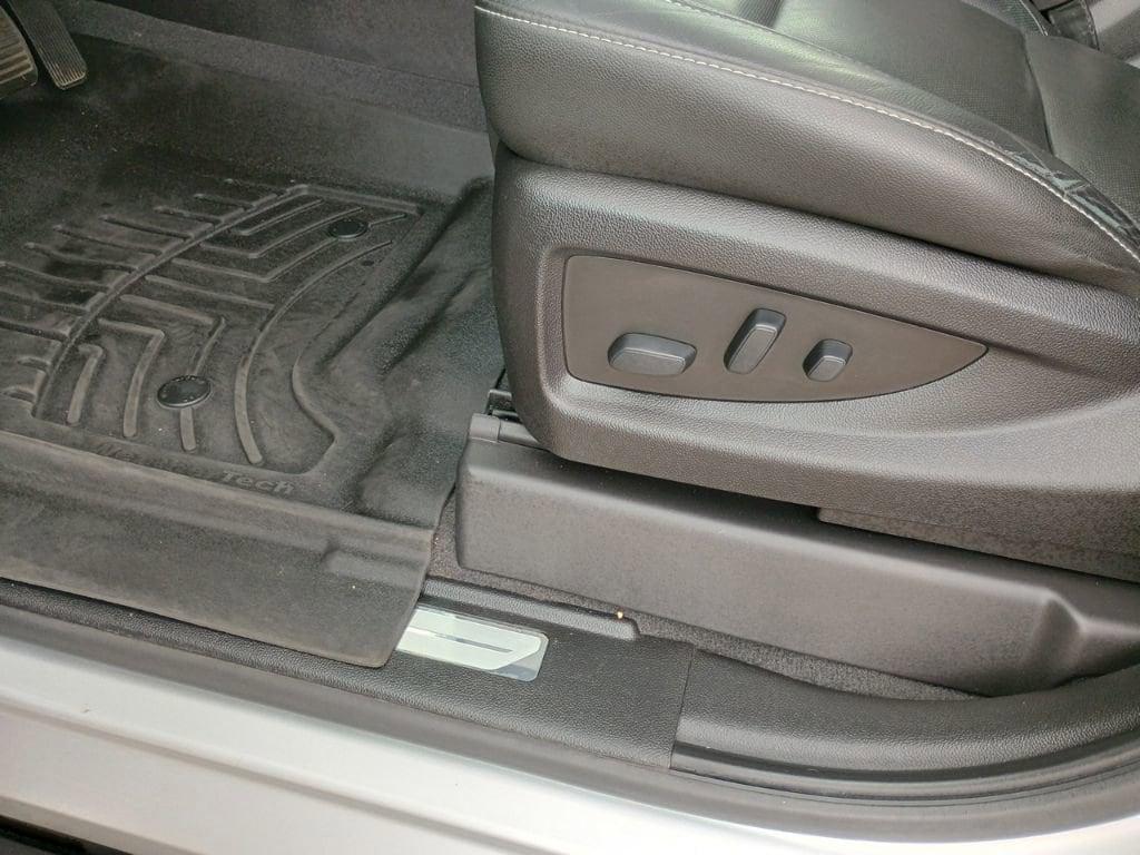 used 2020 GMC Yukon car, priced at $27,981