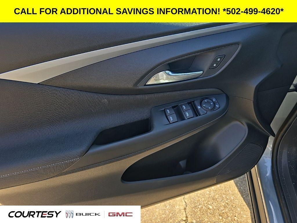 new 2025 Buick Envista car, priced at $25,878