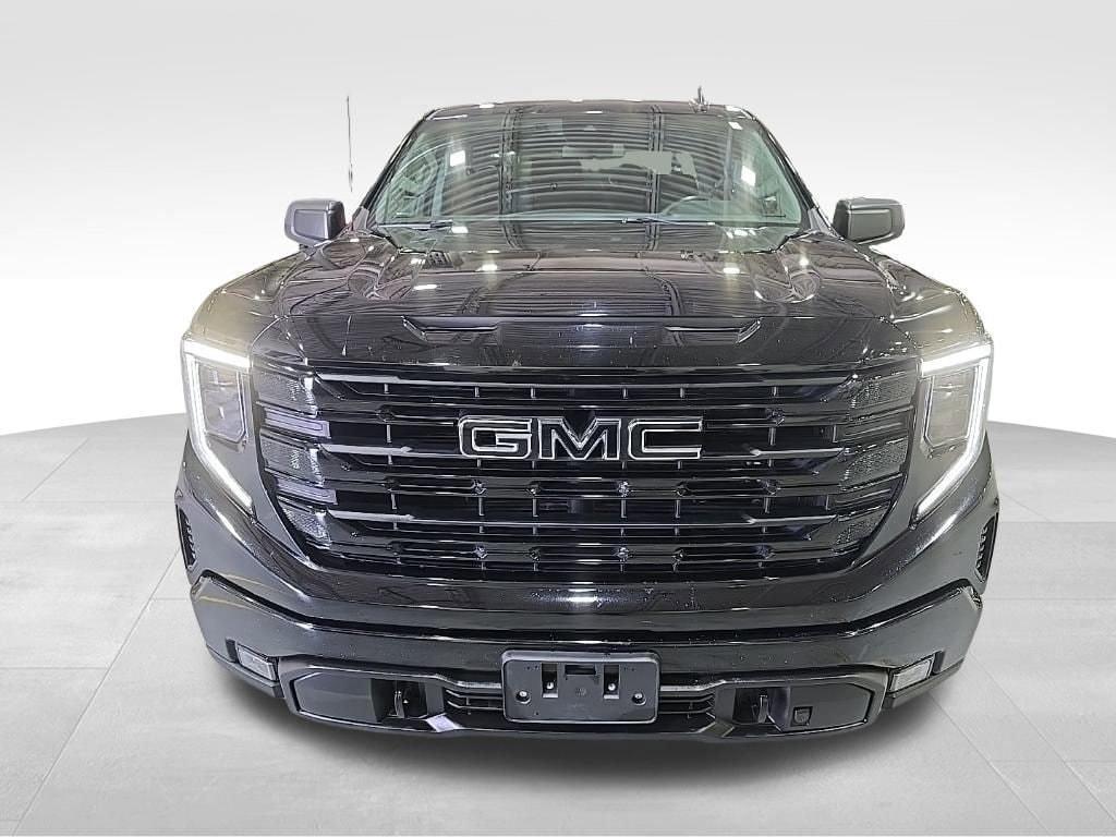 used 2022 GMC Sierra 1500 car, priced at $36,861