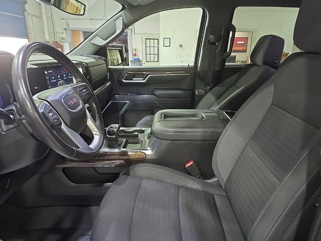 used 2022 GMC Sierra 1500 car, priced at $36,861