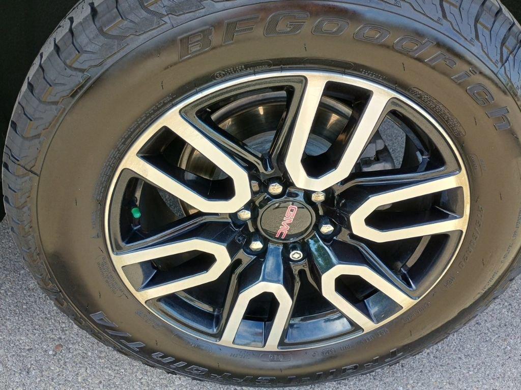used 2022 GMC Yukon car, priced at $57,762