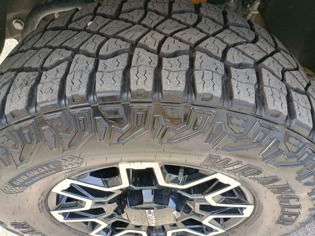 used 2025 GMC Sierra 2500 car, priced at $81,810