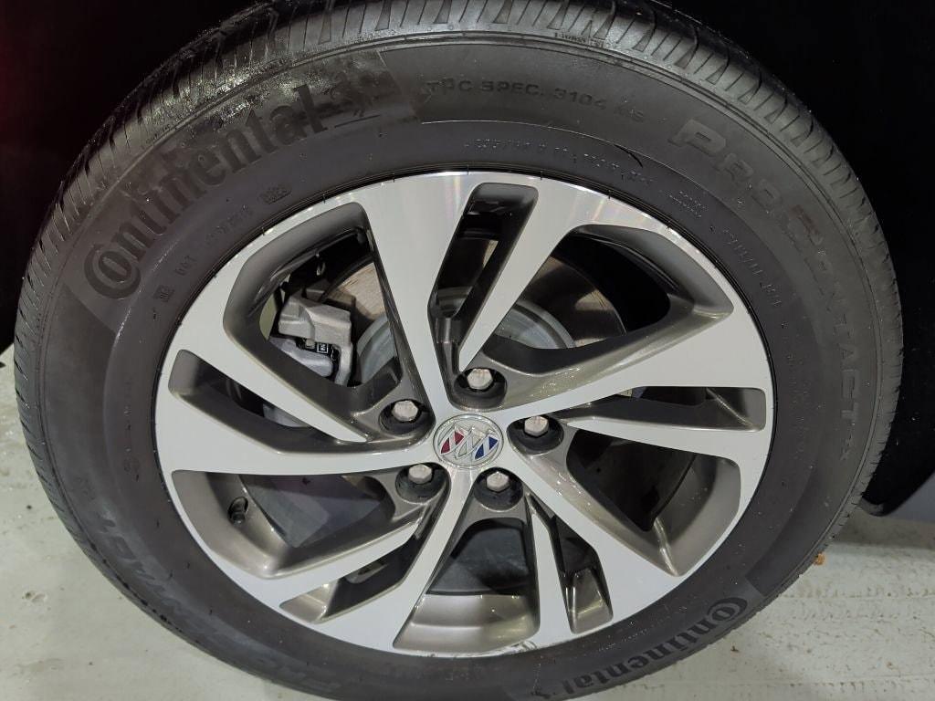 used 2022 Buick Envision car, priced at $23,914