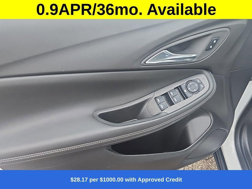 new 2025 Buick Encore GX car, priced at $24,295