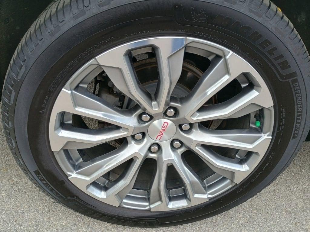 used 2022 GMC Yukon car, priced at $48,910
