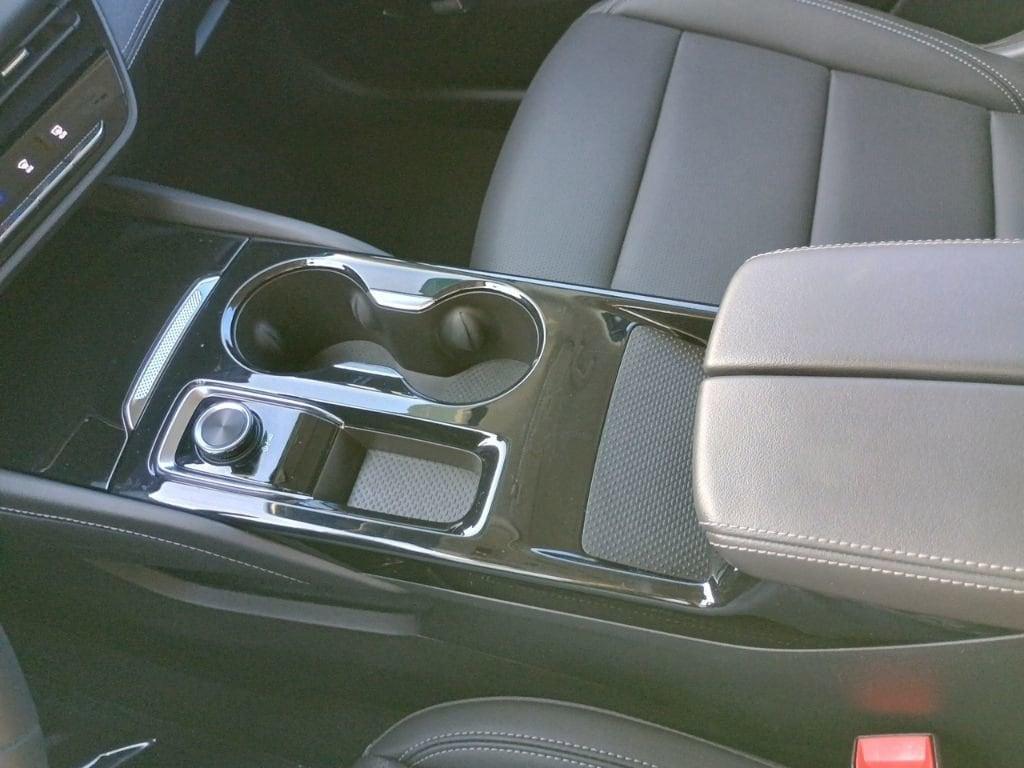 used 2025 Buick Envision car, priced at $33,810