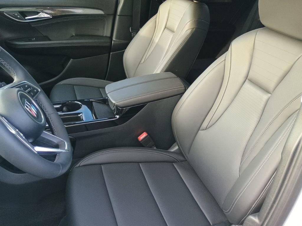 used 2025 Buick Envision car, priced at $33,810