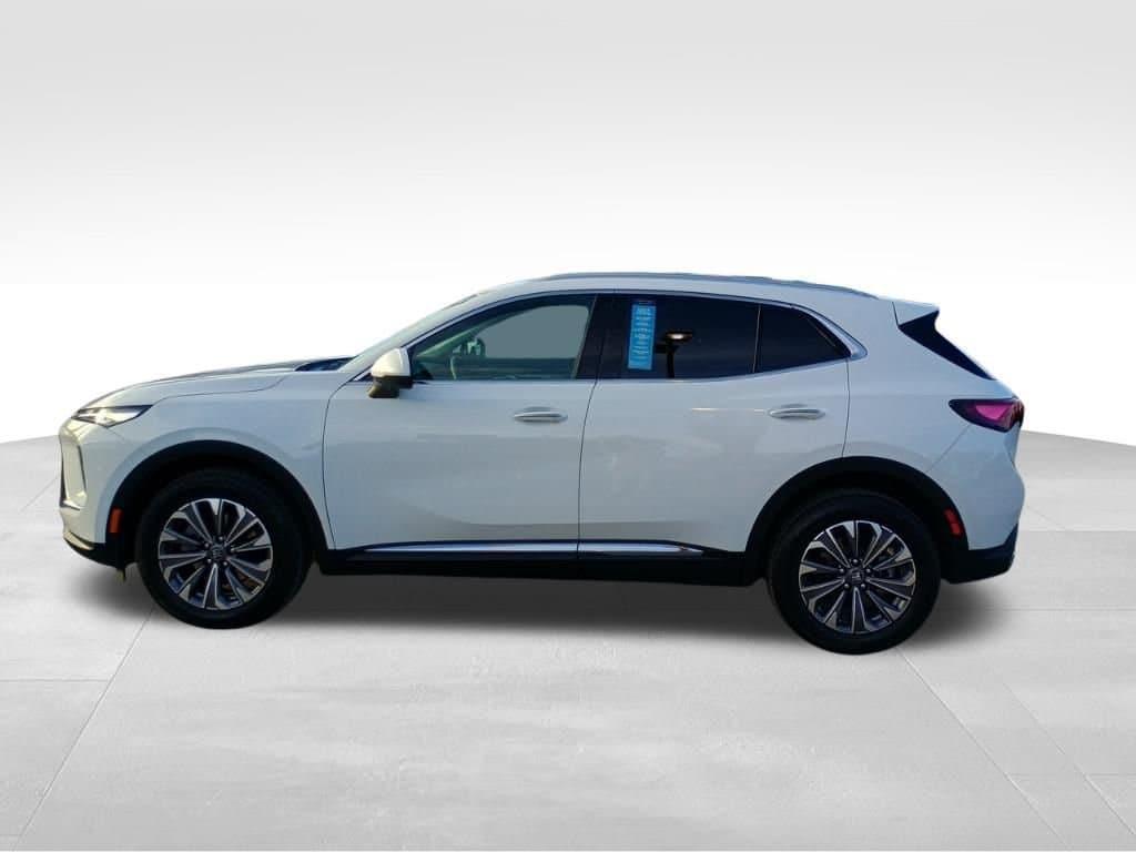 used 2025 Buick Envision car, priced at $33,810