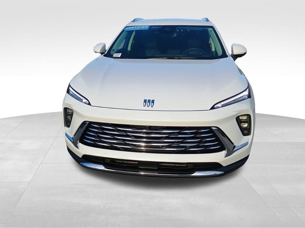 used 2025 Buick Envision car, priced at $33,810