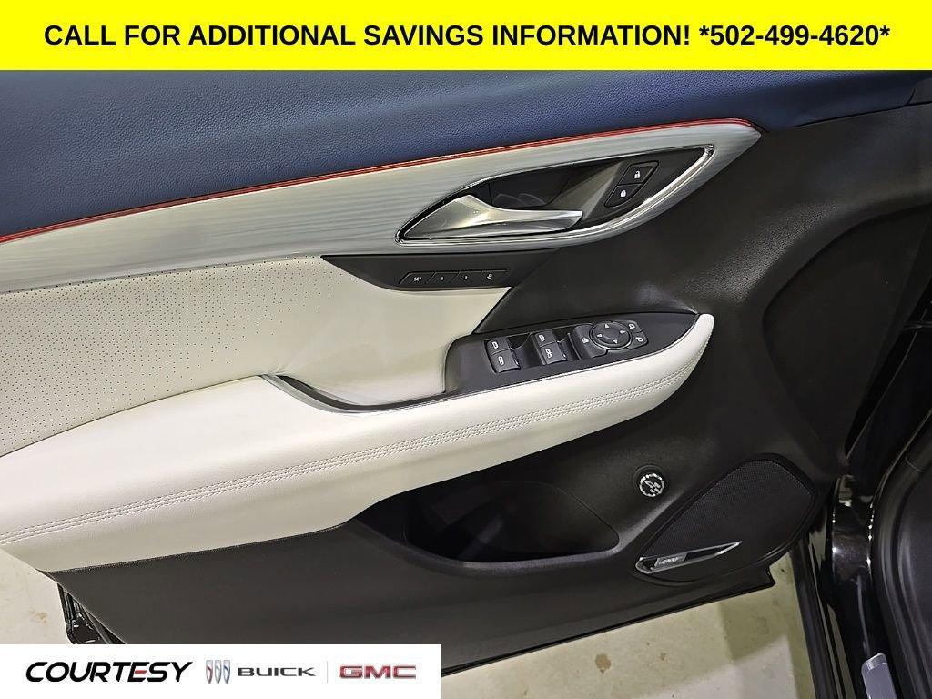 new 2025 Buick Envision car, priced at $44,979