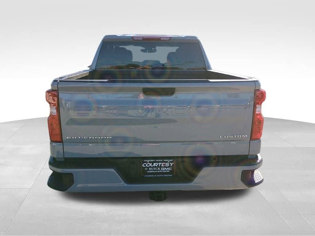 used 2025 Chevrolet Silverado 1500 car, priced at $40,811