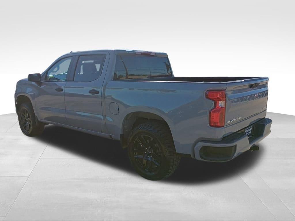 used 2025 Chevrolet Silverado 1500 car, priced at $40,811
