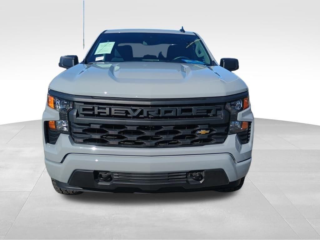 used 2025 Chevrolet Silverado 1500 car, priced at $40,811