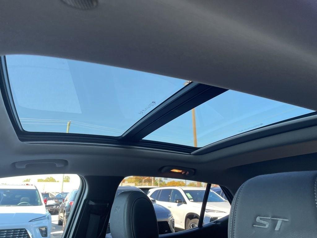 used 2024 Buick Encore GX car, priced at $24,860