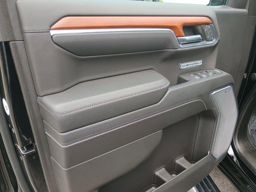 used 2023 GMC Sierra 1500 car, priced at $55,640