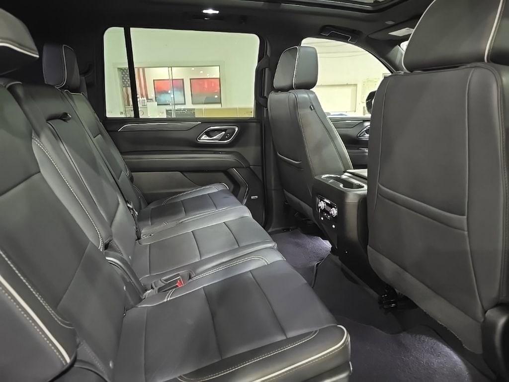 used 2023 GMC Yukon XL car, priced at $48,310