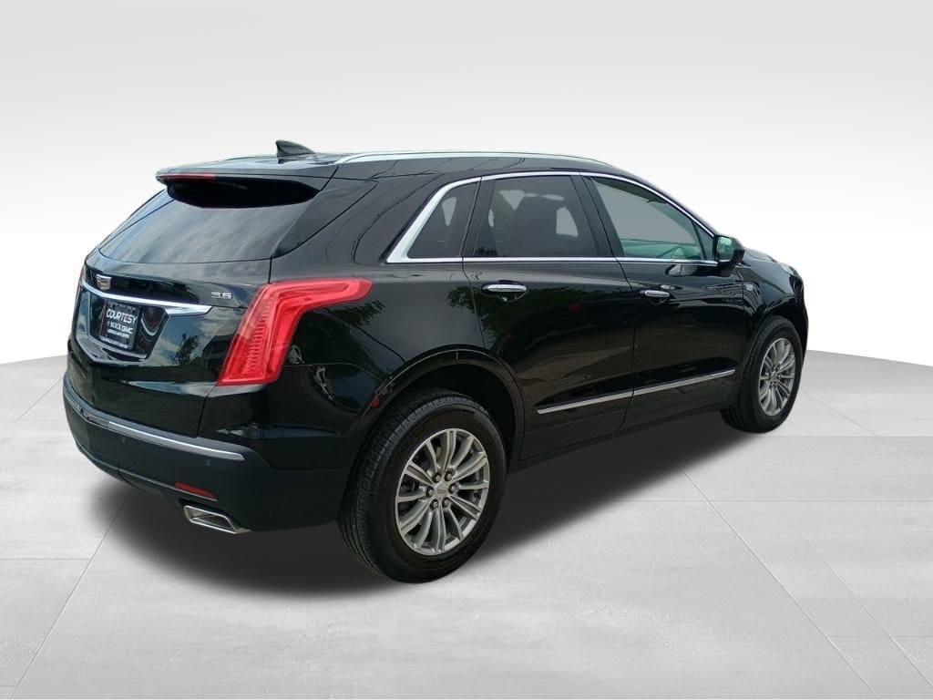 used 2018 Cadillac XT5 car, priced at $20,310