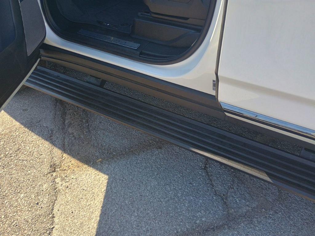 used 2024 GMC Yukon car, priced at $79,697
