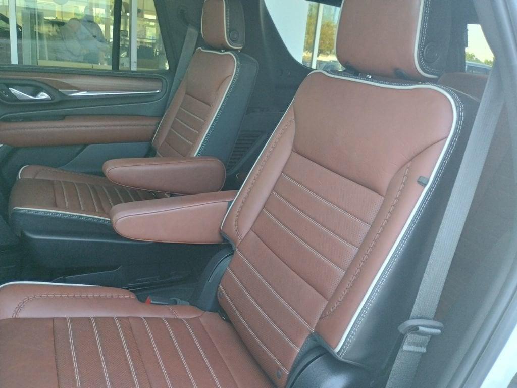 used 2024 GMC Yukon car, priced at $79,697