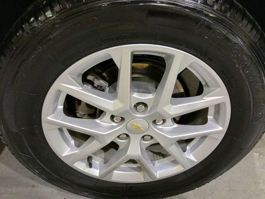 used 2023 Chevrolet Equinox car, priced at $21,788
