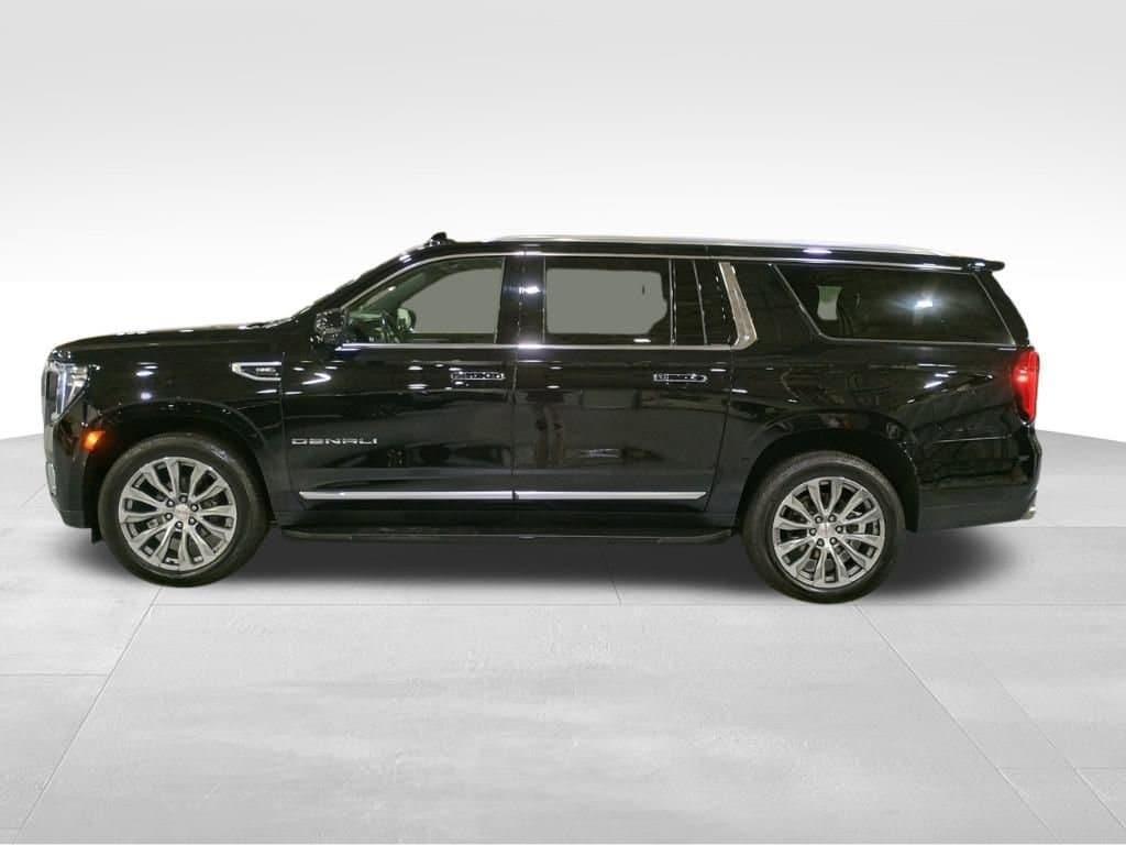 used 2022 GMC Yukon XL car, priced at $48,910