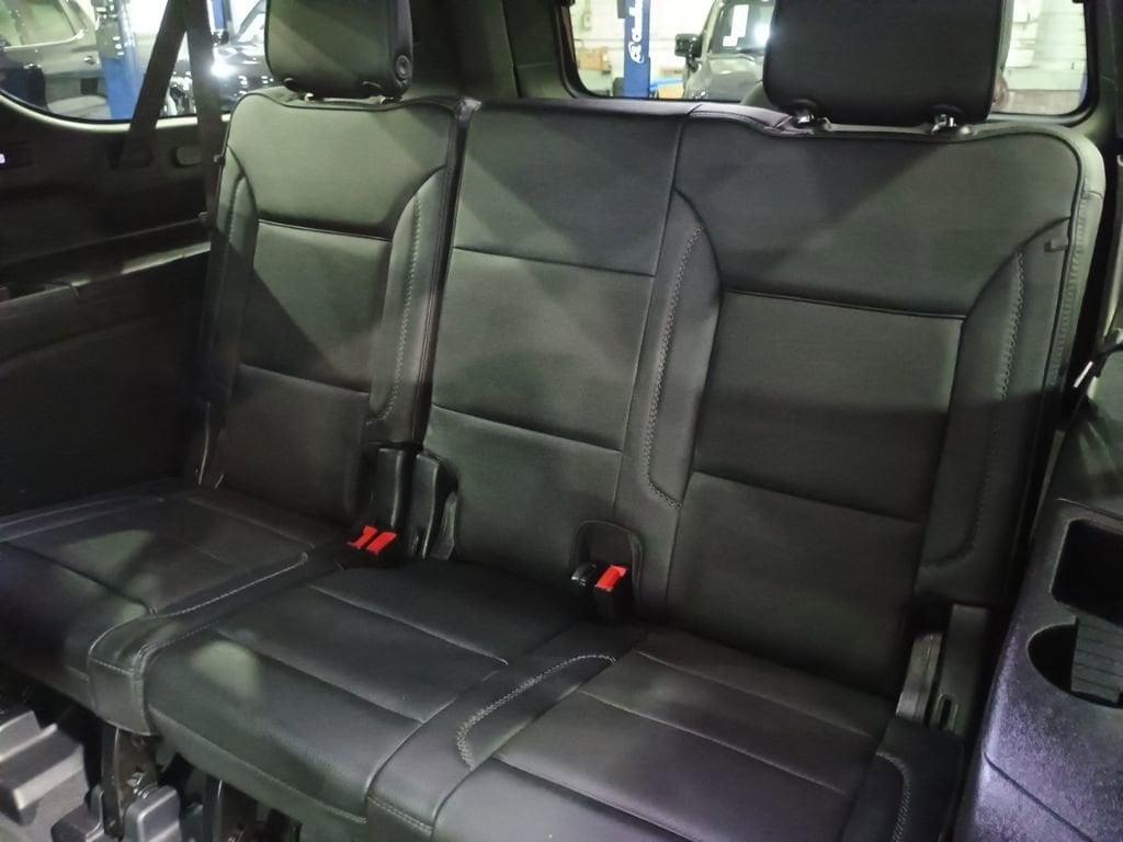 used 2022 GMC Yukon XL car, priced at $48,910