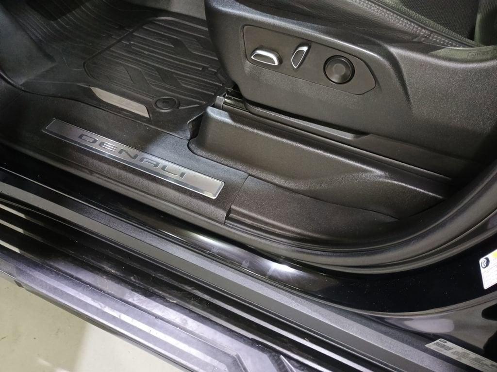 used 2022 GMC Yukon XL car, priced at $48,910