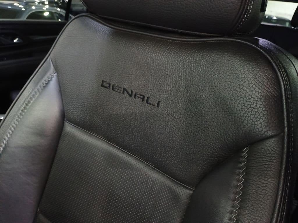 used 2022 GMC Yukon XL car, priced at $48,910