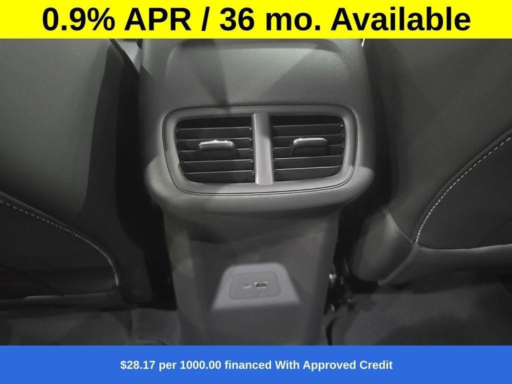 new 2025 Buick Envision car, priced at $39,862