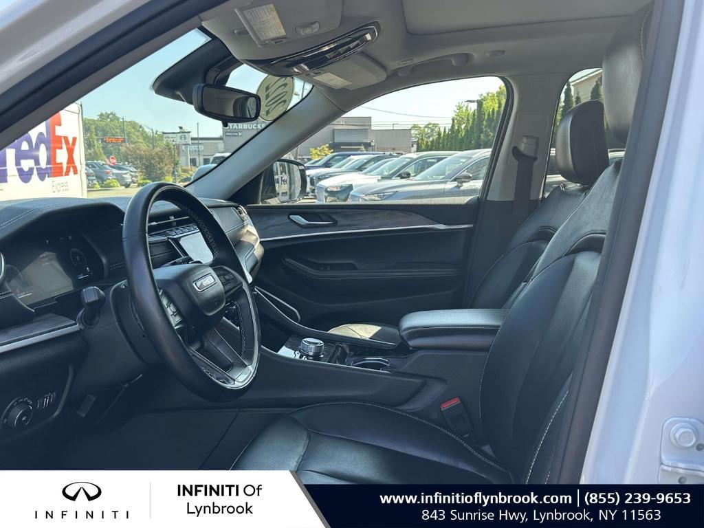 used 2022 Jeep Grand Cherokee car, priced at $29,971