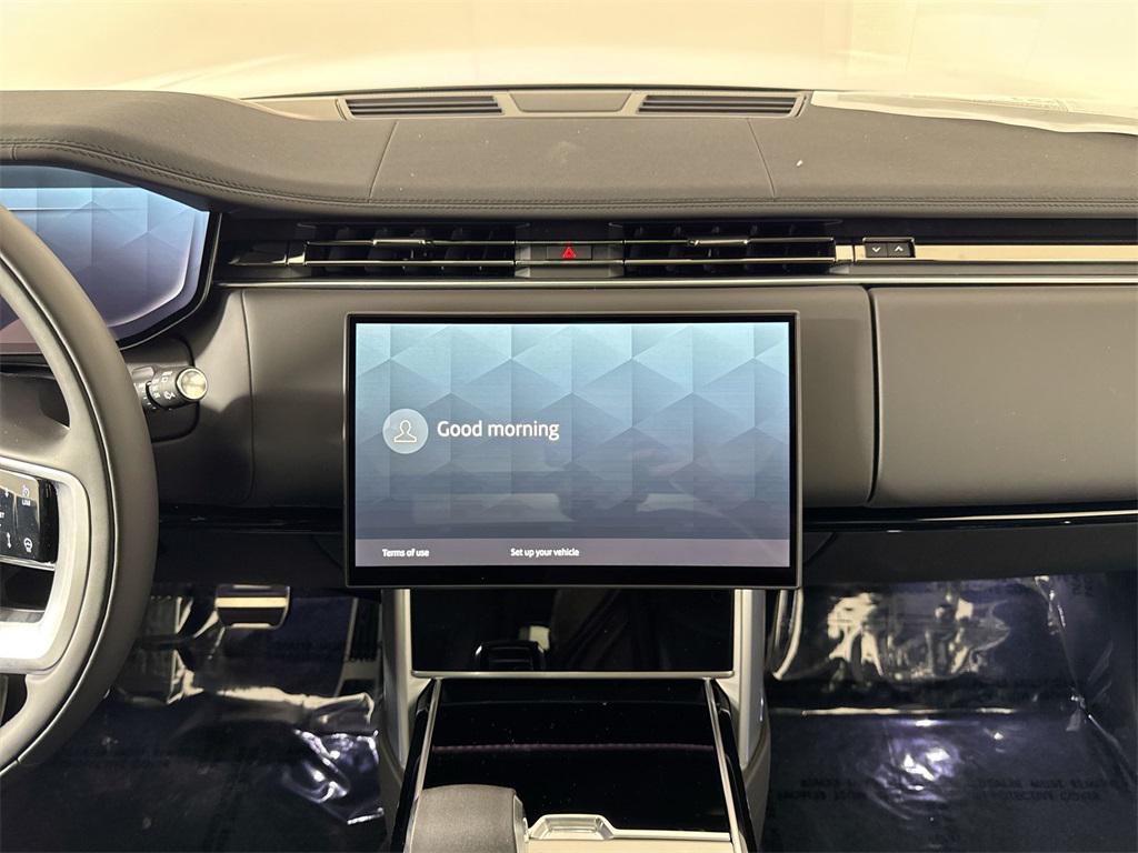 new 2025 Land Rover Range Rover car, priced at $124,495