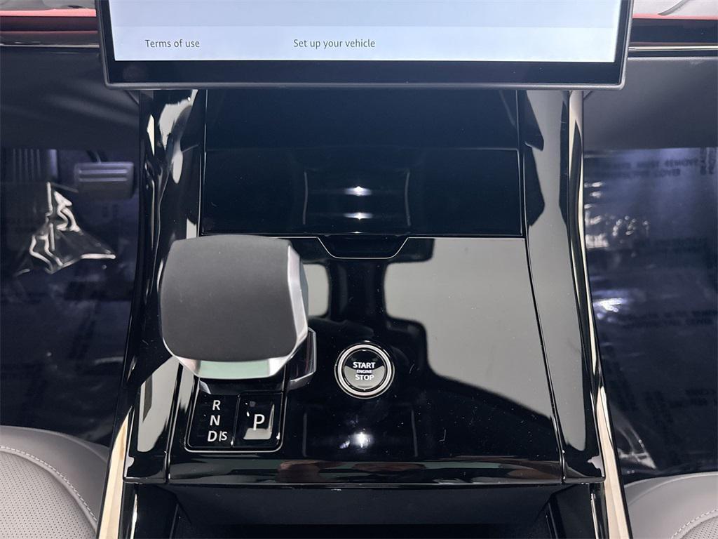 new 2025 Land Rover Range Rover Sport car, priced at $92,780