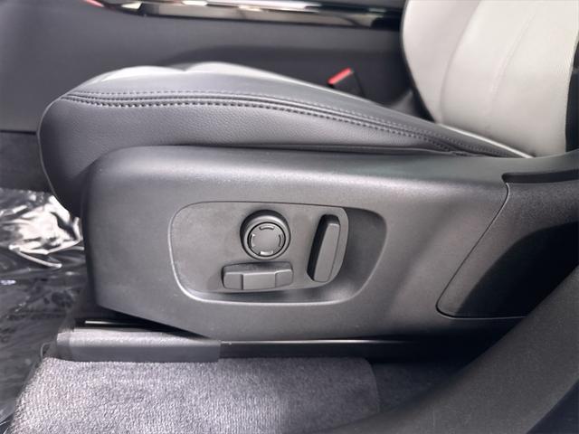 used 2024 Land Rover Range Rover Velar car, priced at $58,497