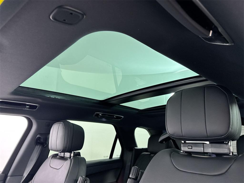 new 2025 Land Rover Range Rover Sport car, priced at $101,205