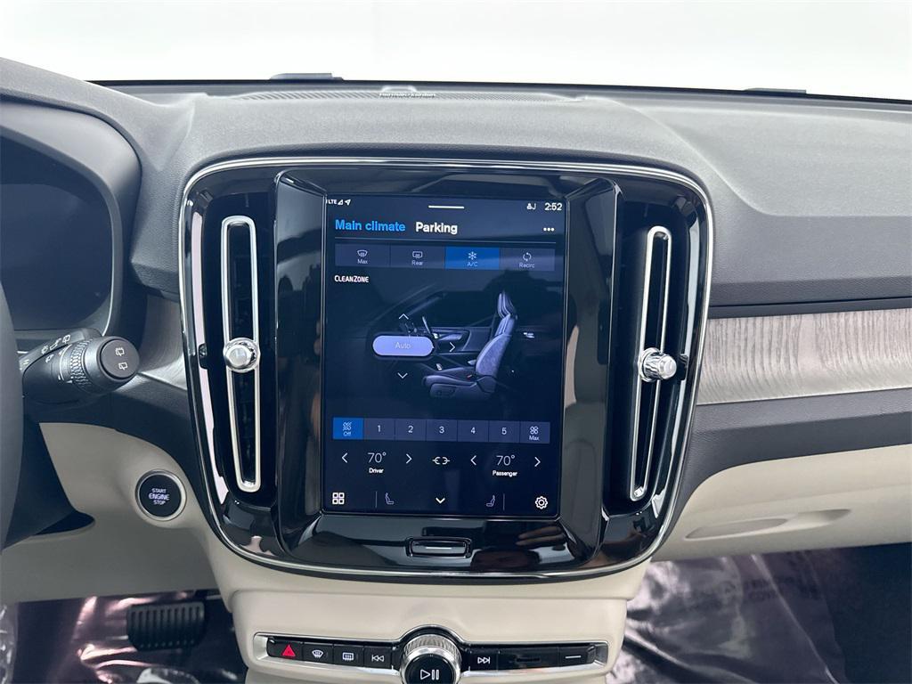 used 2024 Volvo XC40 car, priced at $32,874