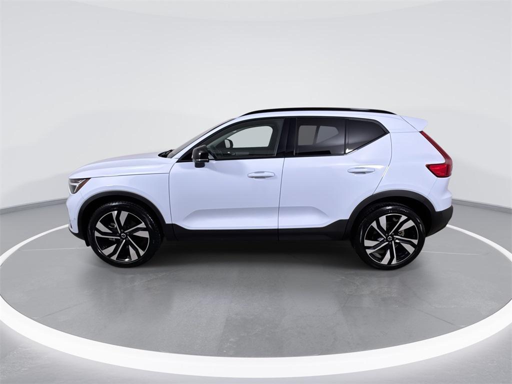 used 2024 Volvo XC40 car, priced at $32,874