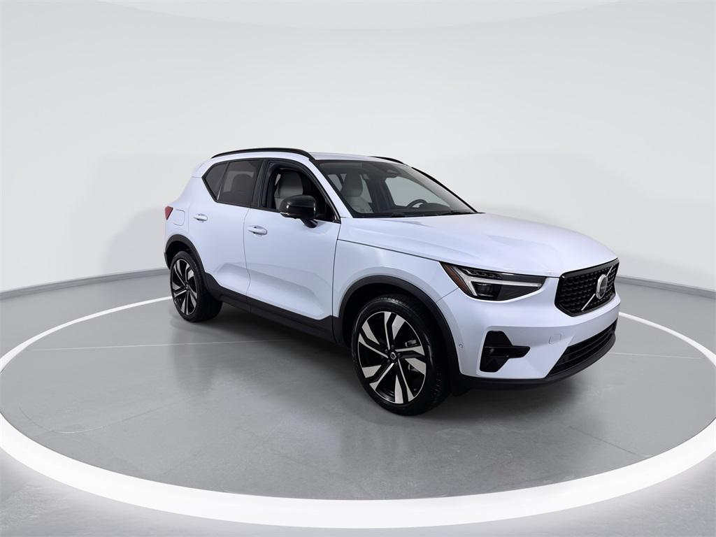 used 2024 Volvo XC40 car, priced at $32,874