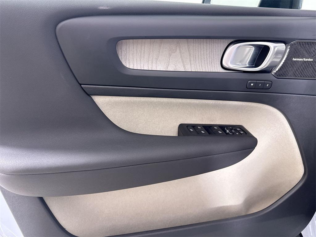 used 2024 Volvo XC40 car, priced at $32,874
