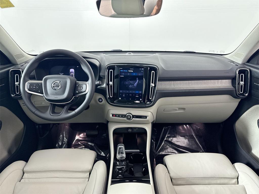 used 2024 Volvo XC40 car, priced at $32,874
