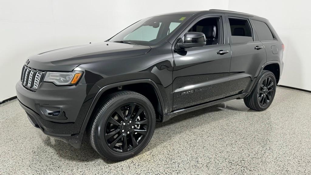 used 2022 Jeep Grand Cherokee WK car, priced at $31,989