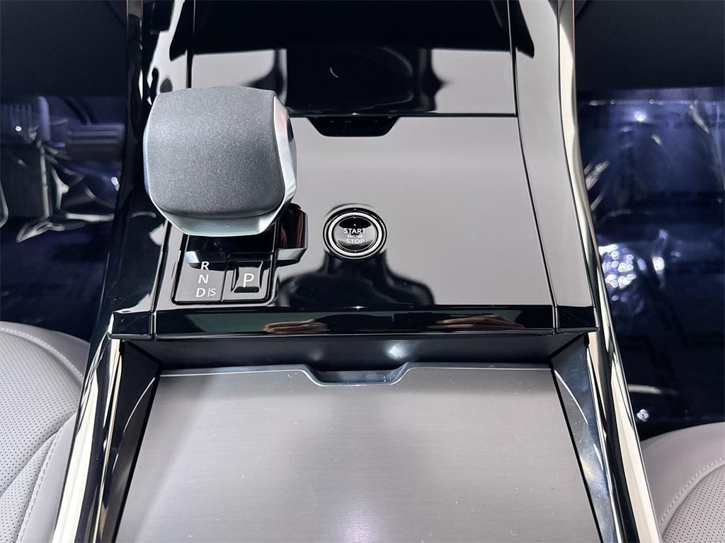 new 2025 Land Rover Range Rover Sport car, priced at $101,700