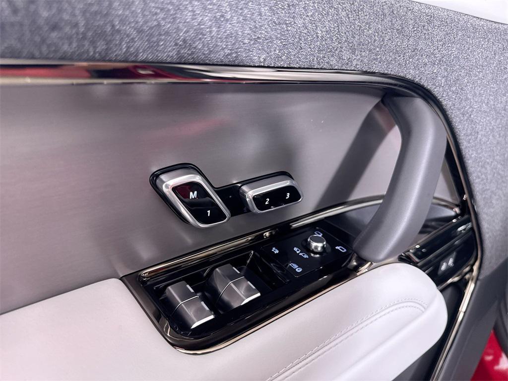 new 2025 Land Rover Range Rover Sport car, priced at $101,700