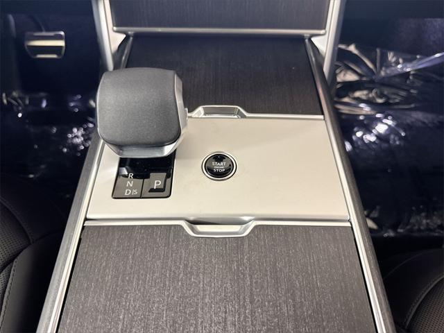 new 2025 Land Rover Range Rover car, priced at $125,525