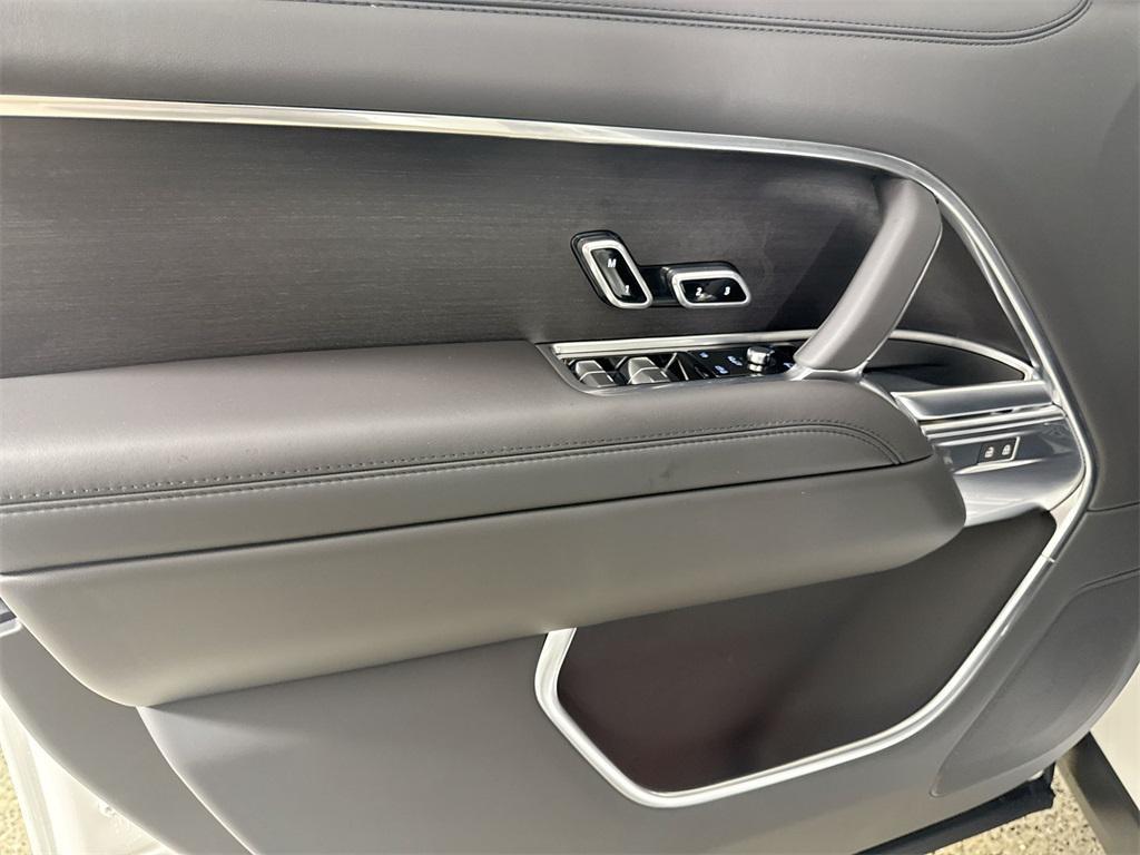 new 2025 Land Rover Range Rover car, priced at $125,525
