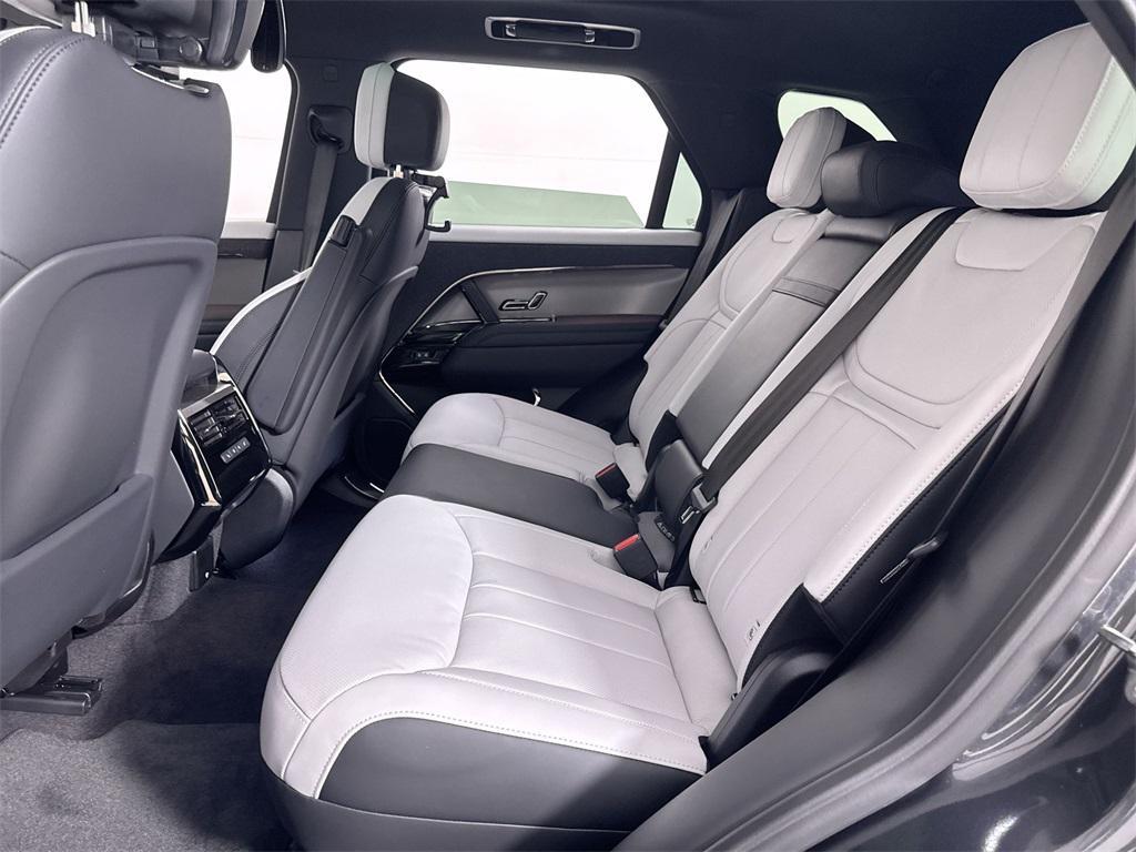new 2025 Land Rover Range Rover Sport car, priced at $103,555