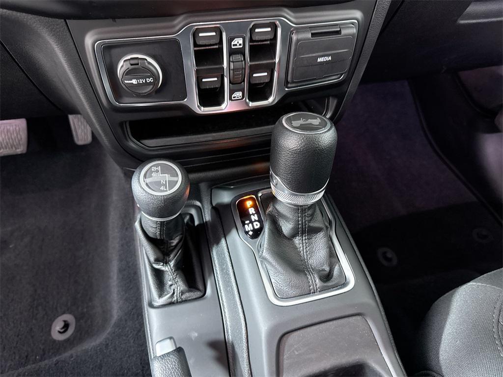 used 2022 Jeep Wrangler Unlimited car, priced at $31,482