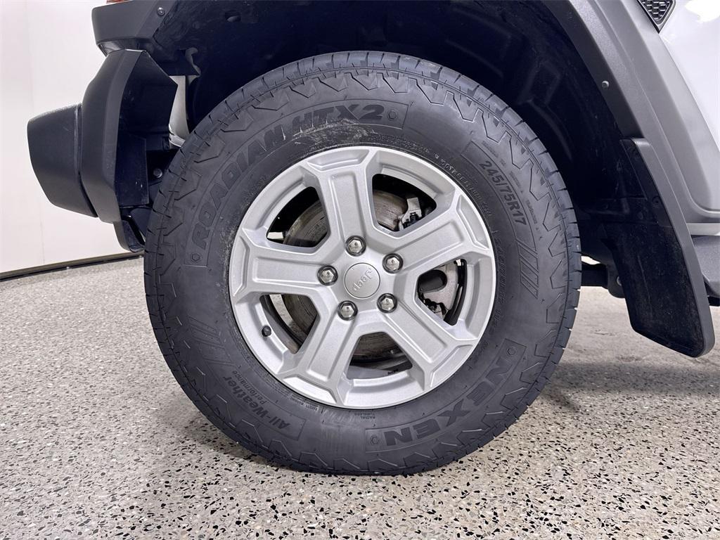 used 2022 Jeep Wrangler Unlimited car, priced at $31,482