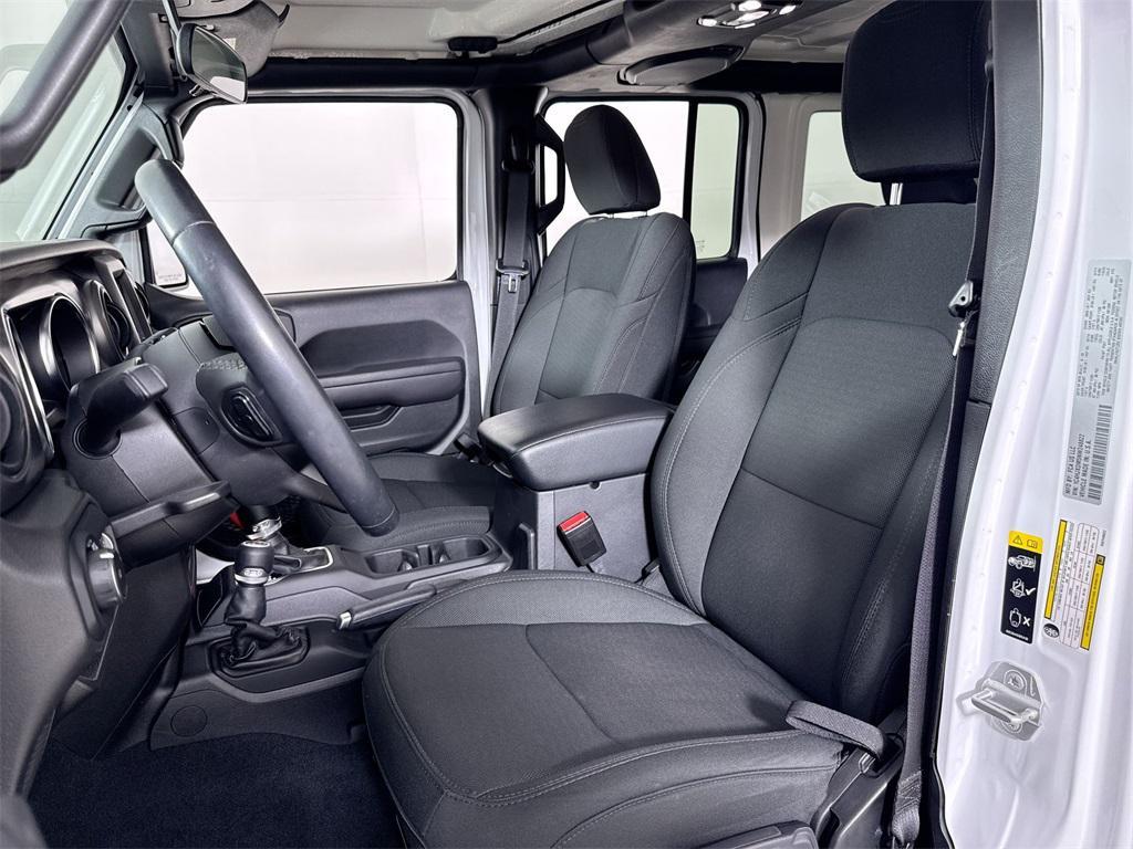 used 2022 Jeep Wrangler Unlimited car, priced at $31,482