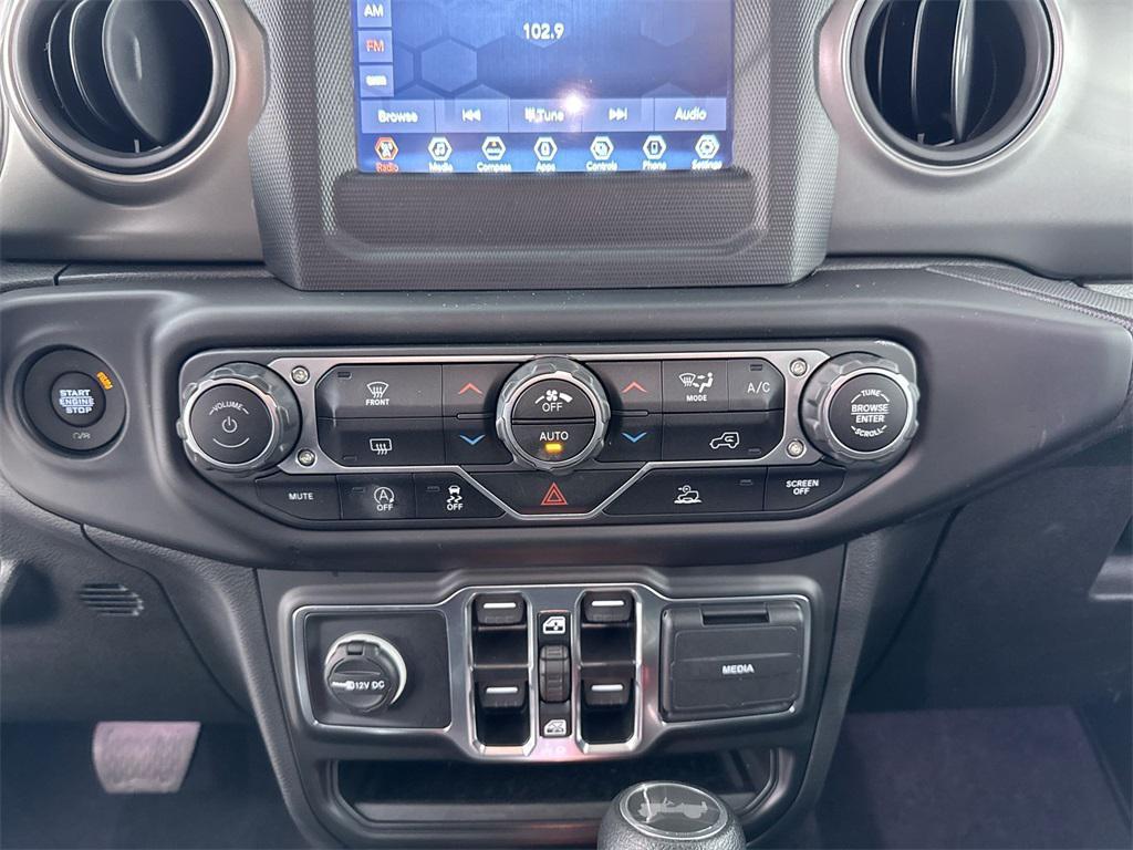 used 2022 Jeep Wrangler Unlimited car, priced at $31,482